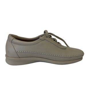 SAS Women Shoe Traveler Size 7.5 Beige Leather Walking Oxford Pre Owned